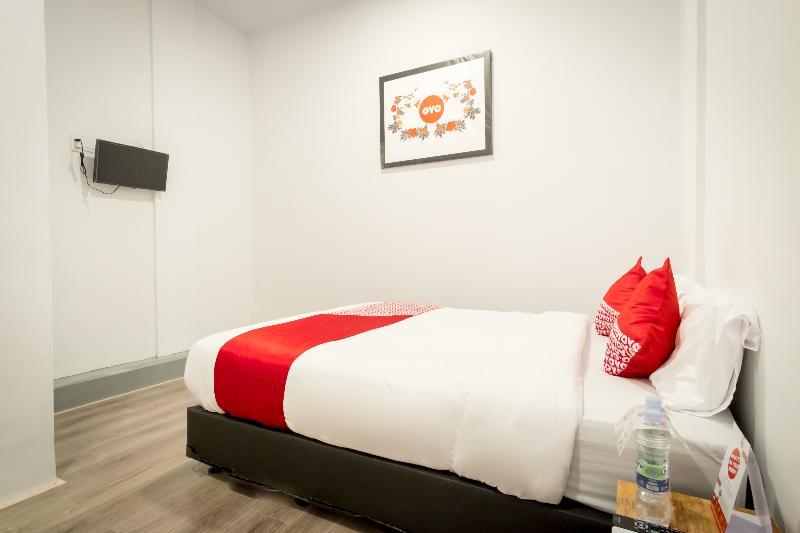 Oyo 835 Metropolitan Home Stay Medan Buitenkant foto