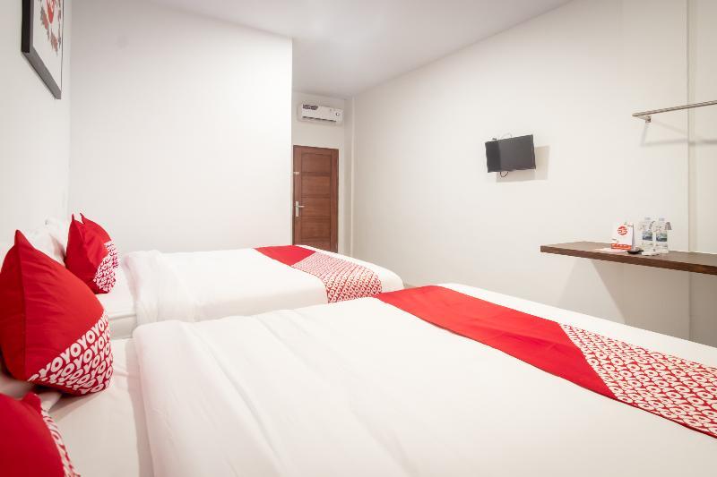 Oyo 835 Metropolitan Home Stay Medan Buitenkant foto